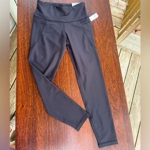 NWT Old Navy Powersoft 7/8 Leggings